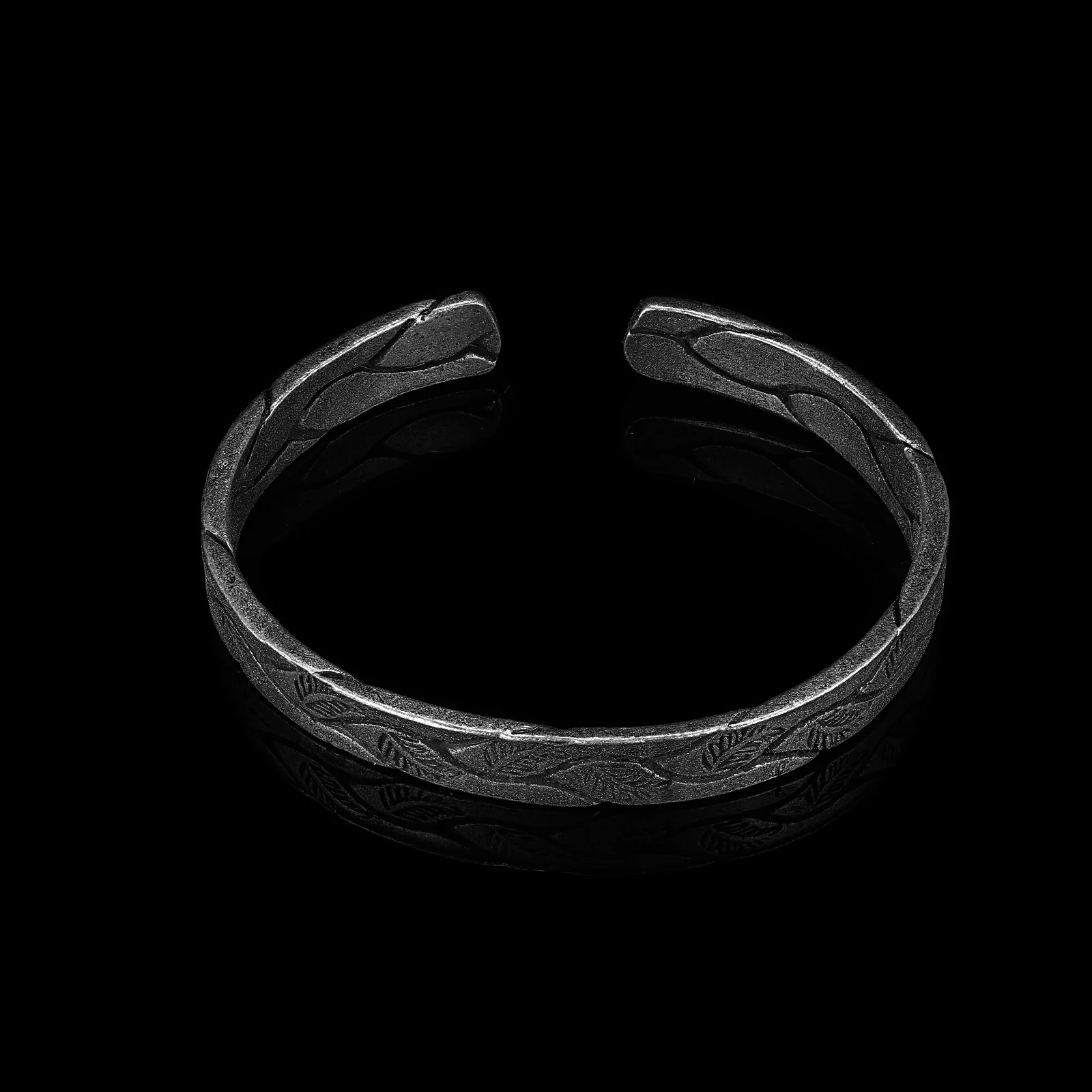 ANCIENT ROOTS. - Image 3