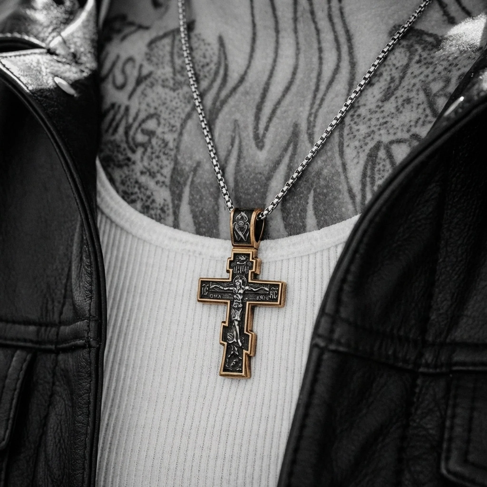 DARK JESUS CROSS. - GOLD - Image 2