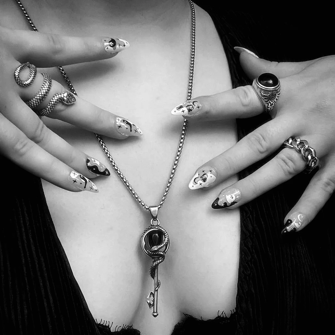 BLACK MONARCH. - 925 STERLING SILVER - Image 5
