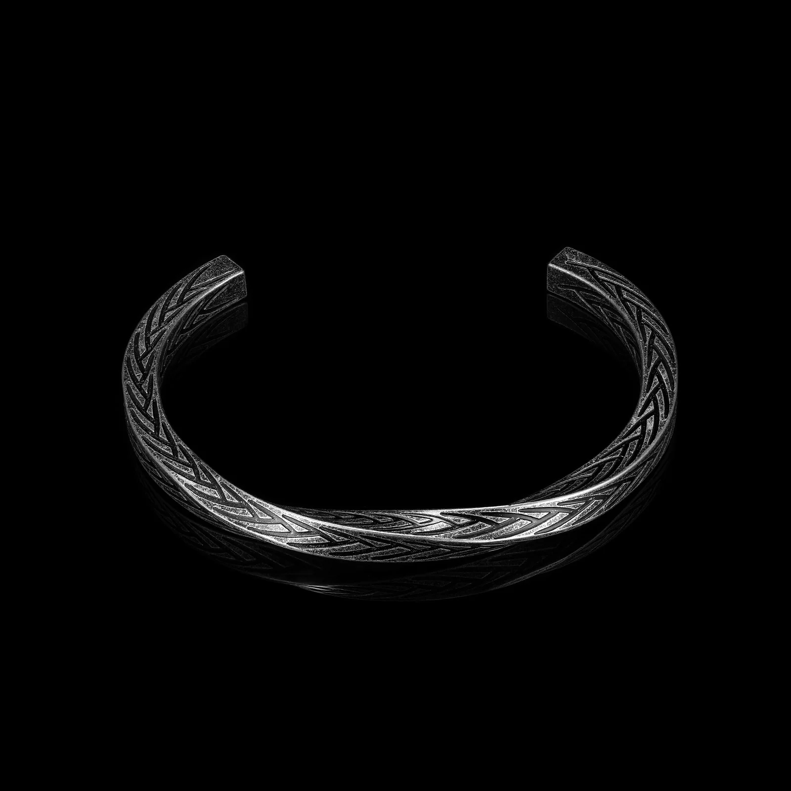 WOVEN COVENANT. - Image 3